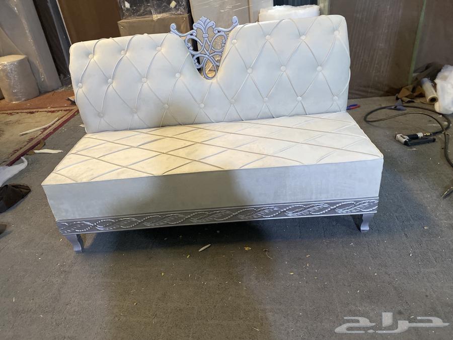 Sofa and curtain detailing64195043193474113