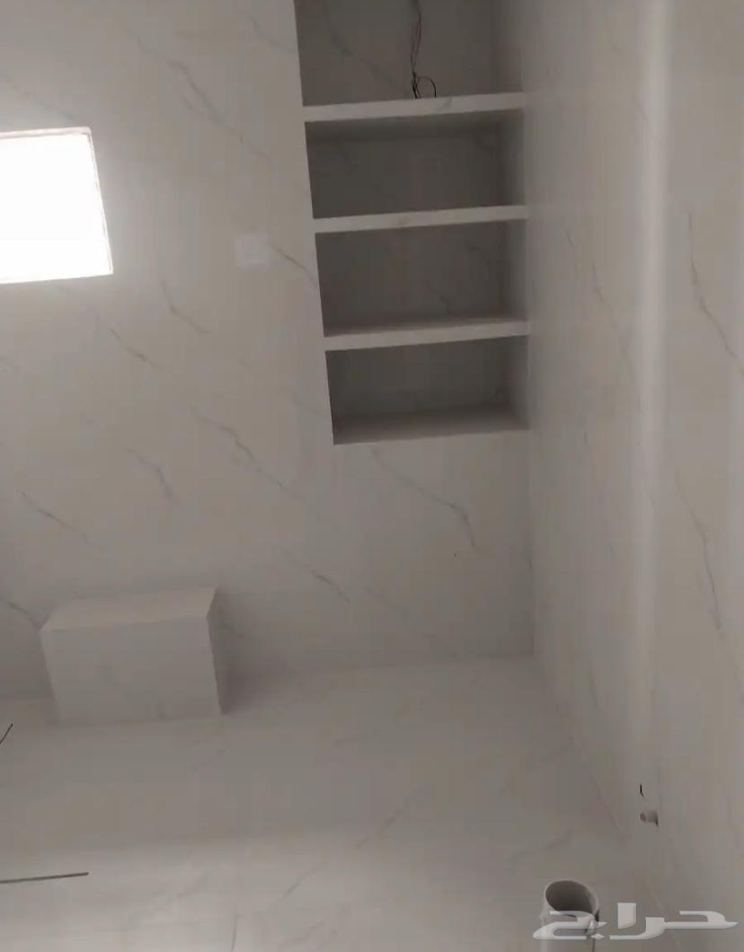 Syrian tile installation technician, installing all types of tiles and marble64194802173698111