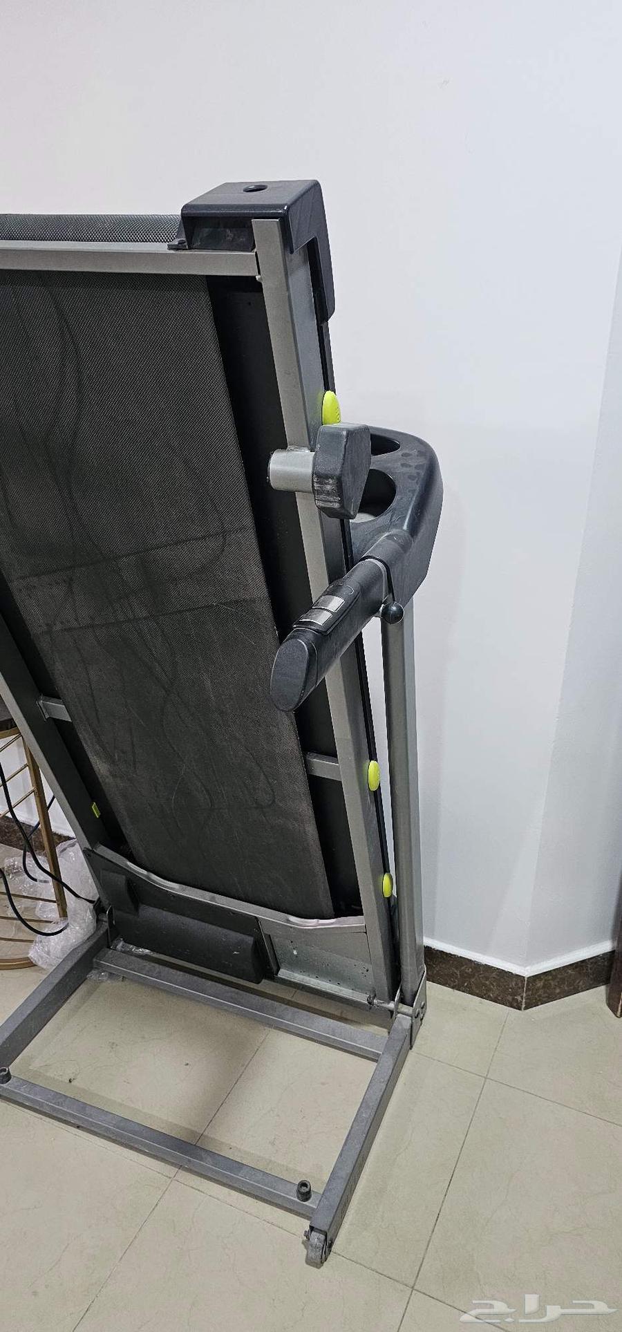 Treadmill64850216659970110