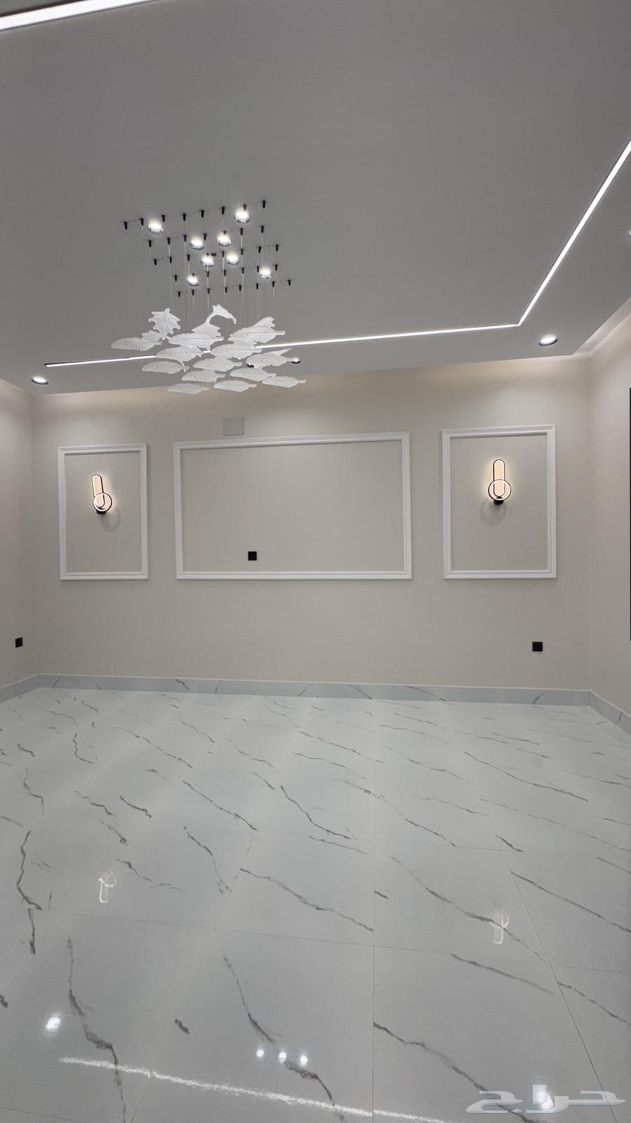 للبيع شقه ارضيه 6 غرف vip مع حوش من 550 الف دره المحاله64158150766339114