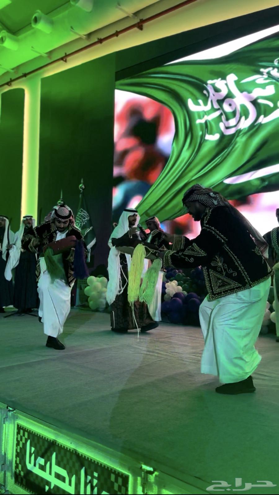 فرقه روائع جدة العرضه السعوديه64196939486850112