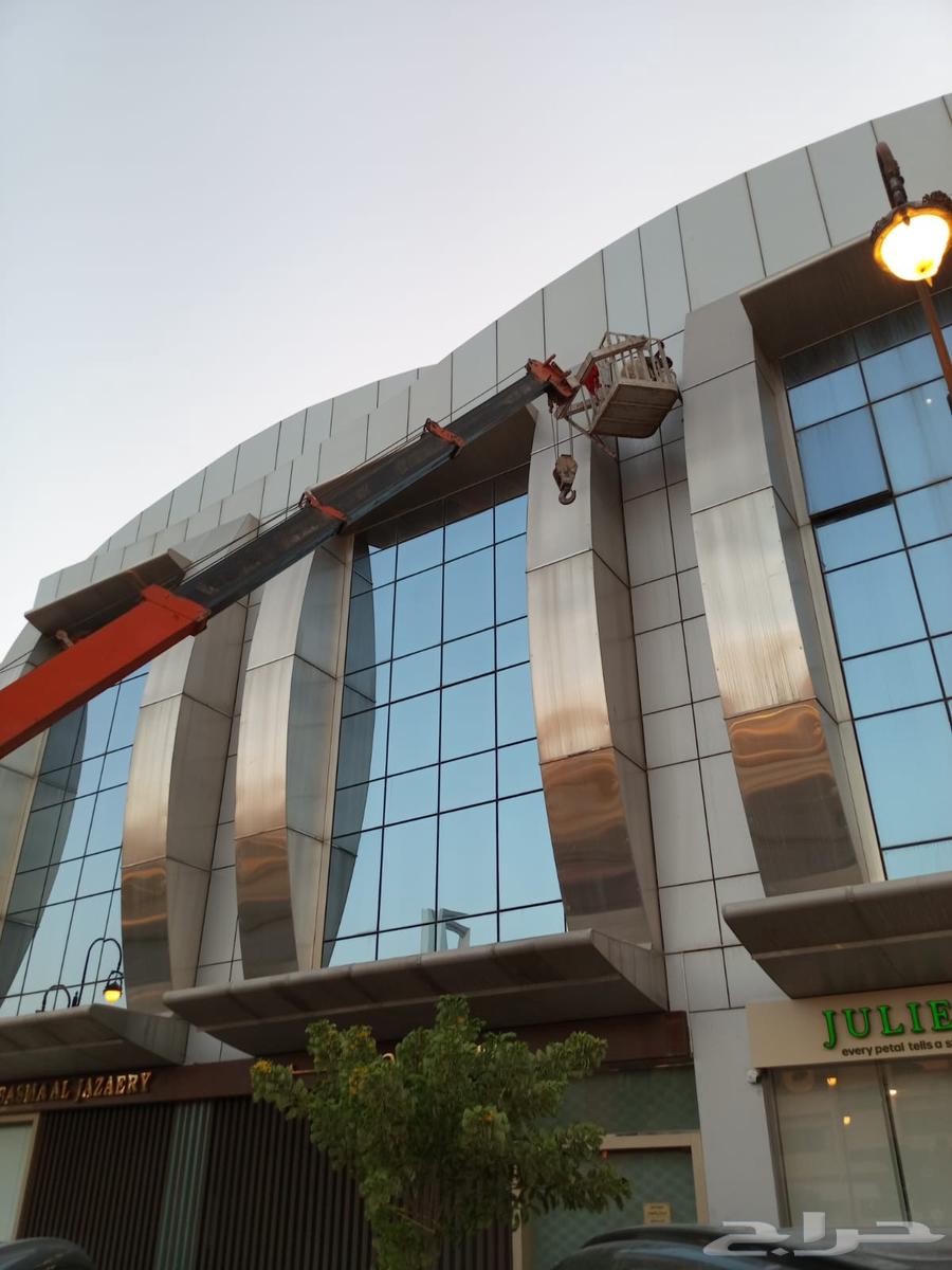 تنظيف واجهات زجاجيه64195691672321110