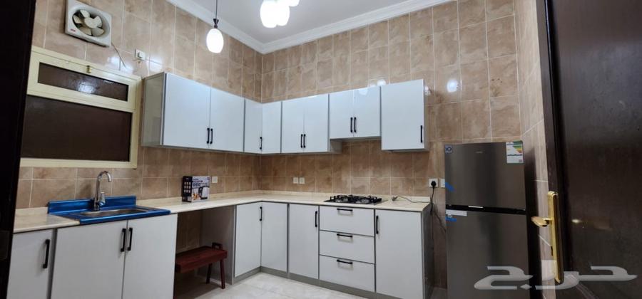 شقة مؤثثة للإيجار بحي طيبه64157951267073114