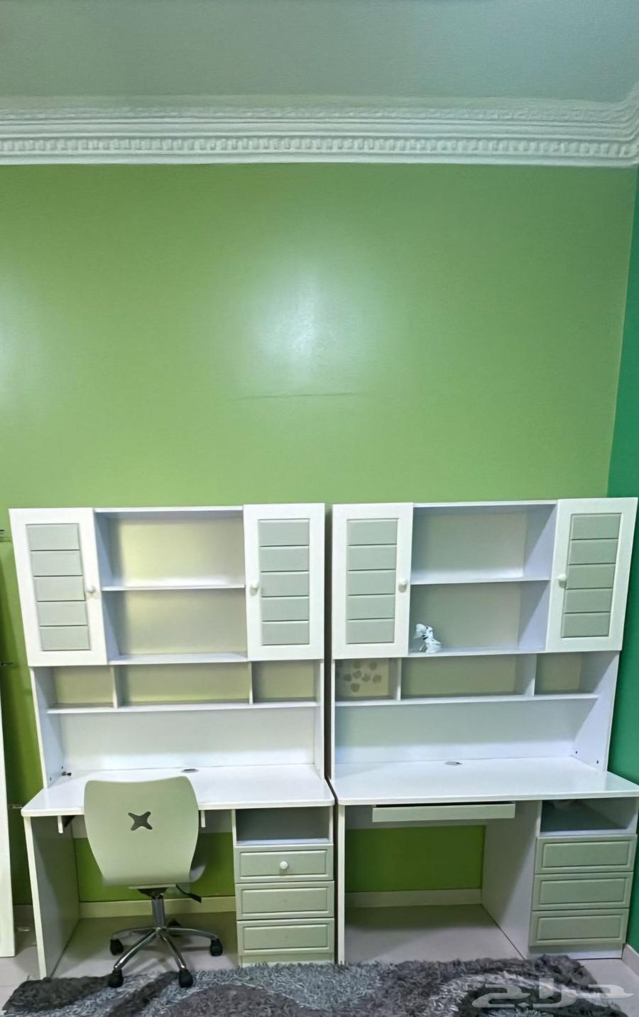 Study desk, two pieces for 200 riyals each64551276715265110