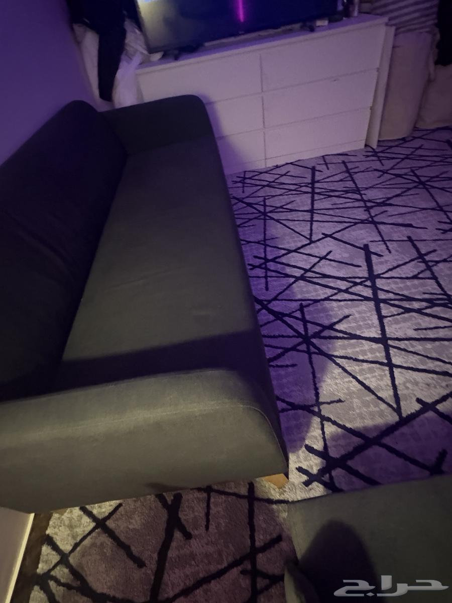 A clean, intact IKEA sofa, free from damage, like new64465871211521113