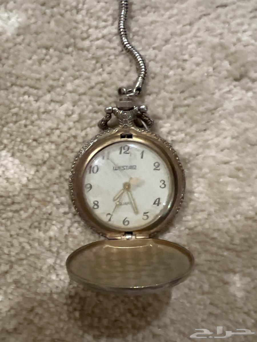 ساعة عمرها اكثر من 40 سنه من مكة المكرمه64196742918017111