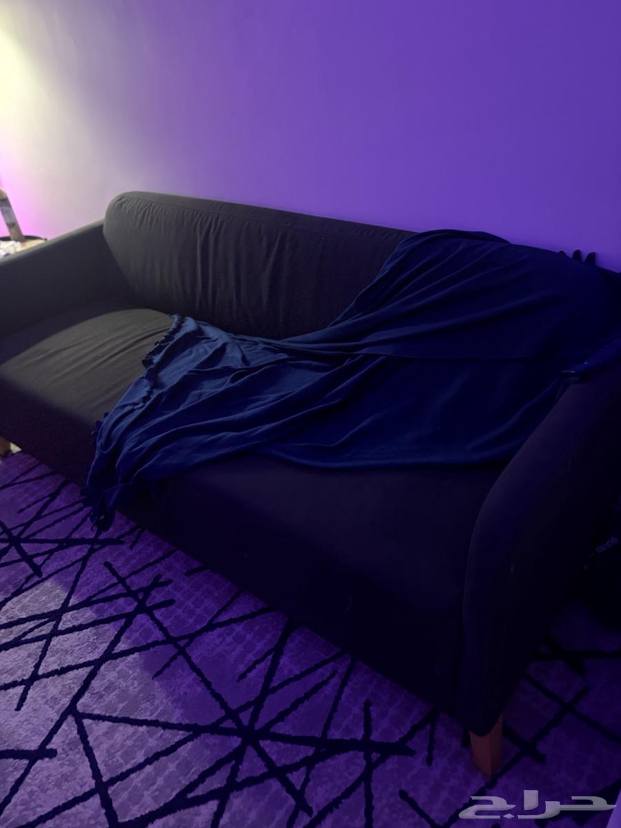 A clean, intact IKEA sofa, free from damage, like new64465871211521111