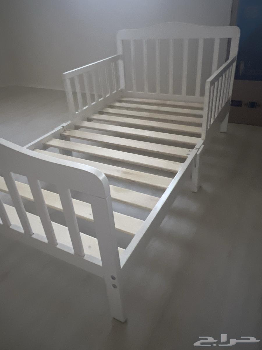 Baby bed used for only one month, very clean64577191832065110