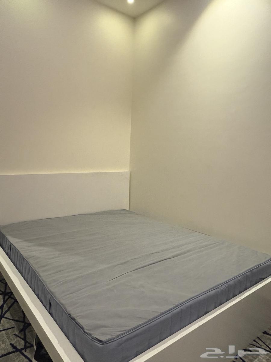 Large IKEA bed 180x200, excellent condition, scratch-free, disassembled and ready64427973078531111