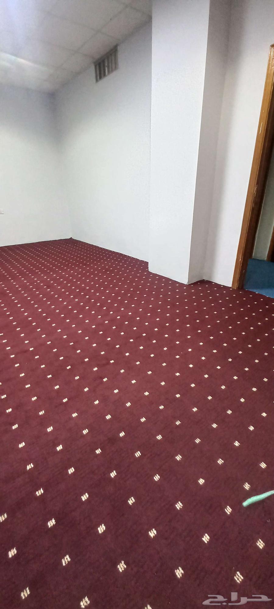 Carpet and flooring installation64207262402435110