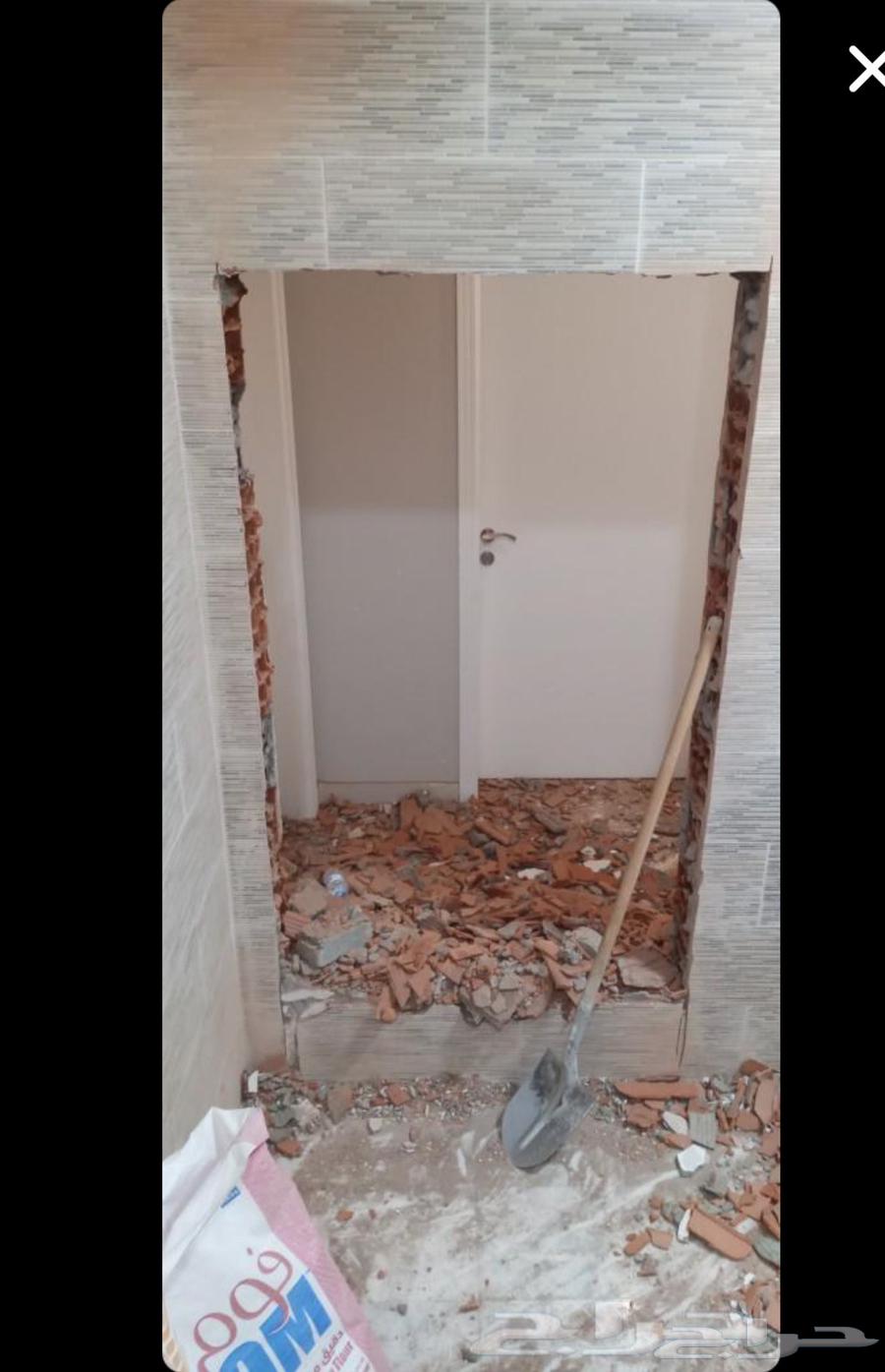 Plumber technician for restoration, maintenance, breaking all walls and opening doors64166027277698111