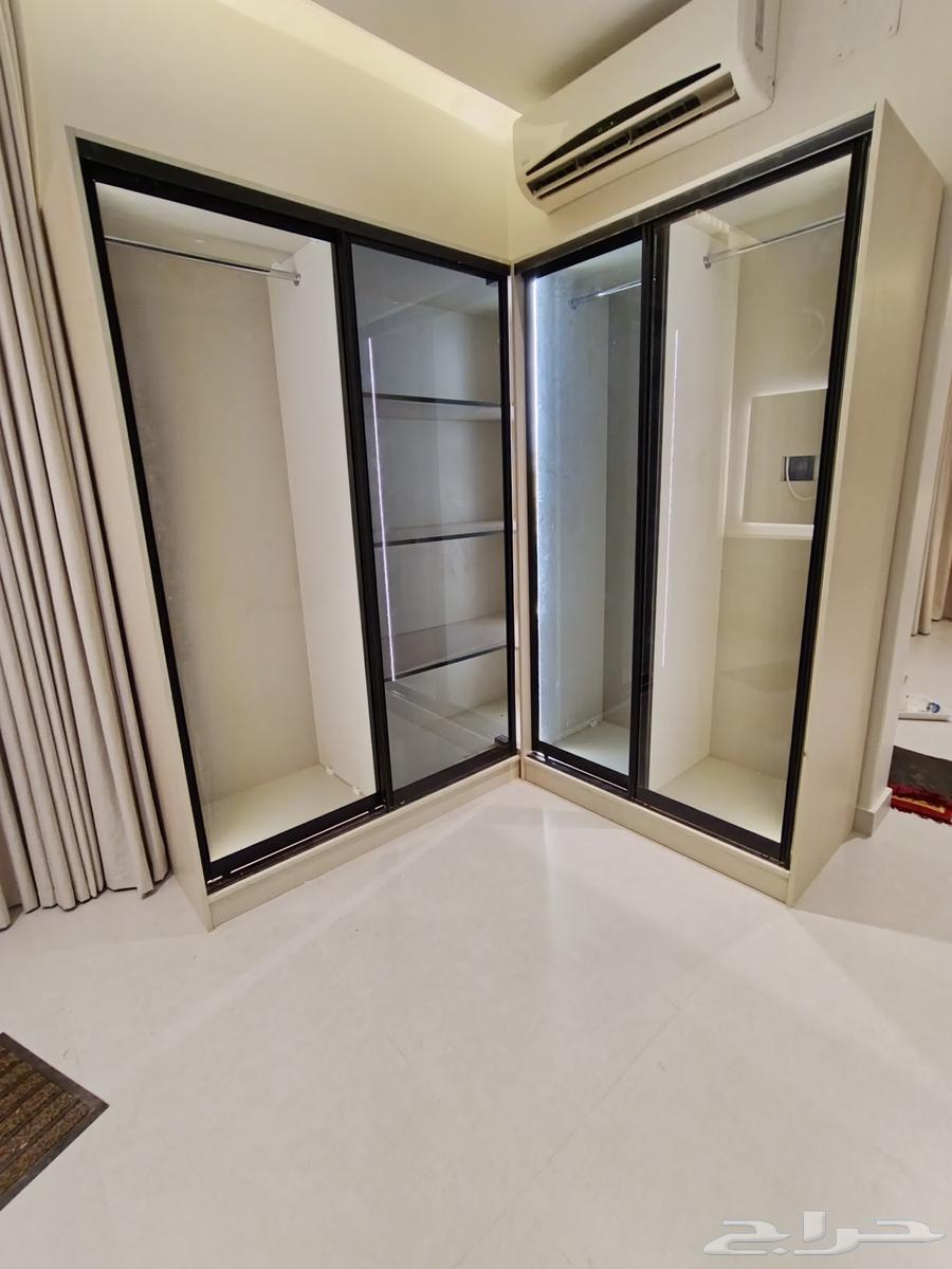 Disassembly and assembly of bedrooms in detail64167251915779111