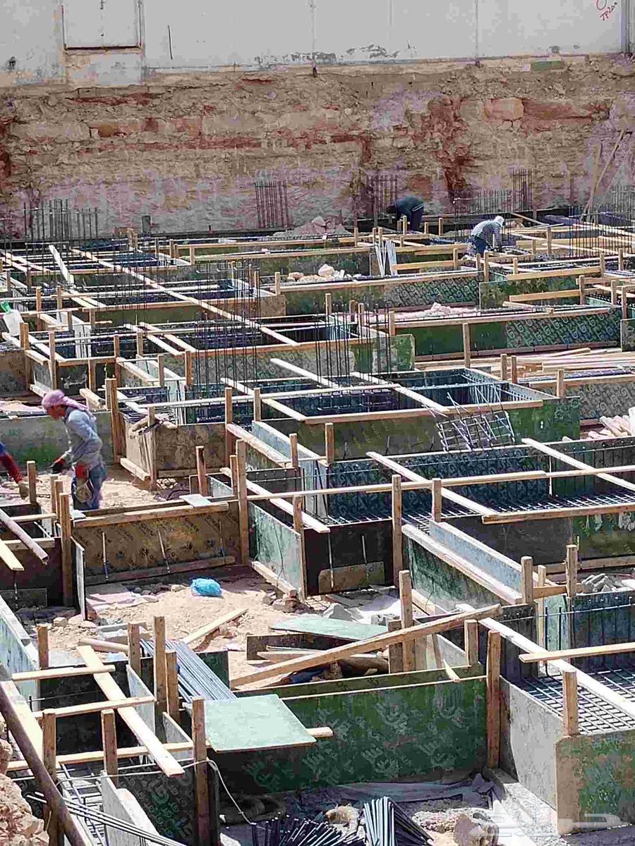 Hello, armed carpenter available in low-income area for any repair work64167249575171114