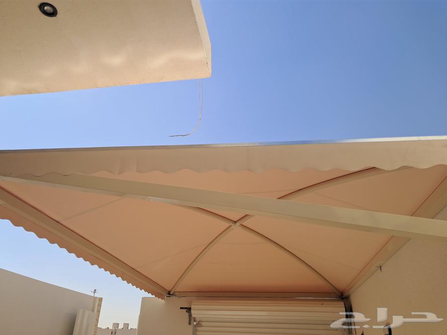 Carpenter for awnings and shutters64166415825409112