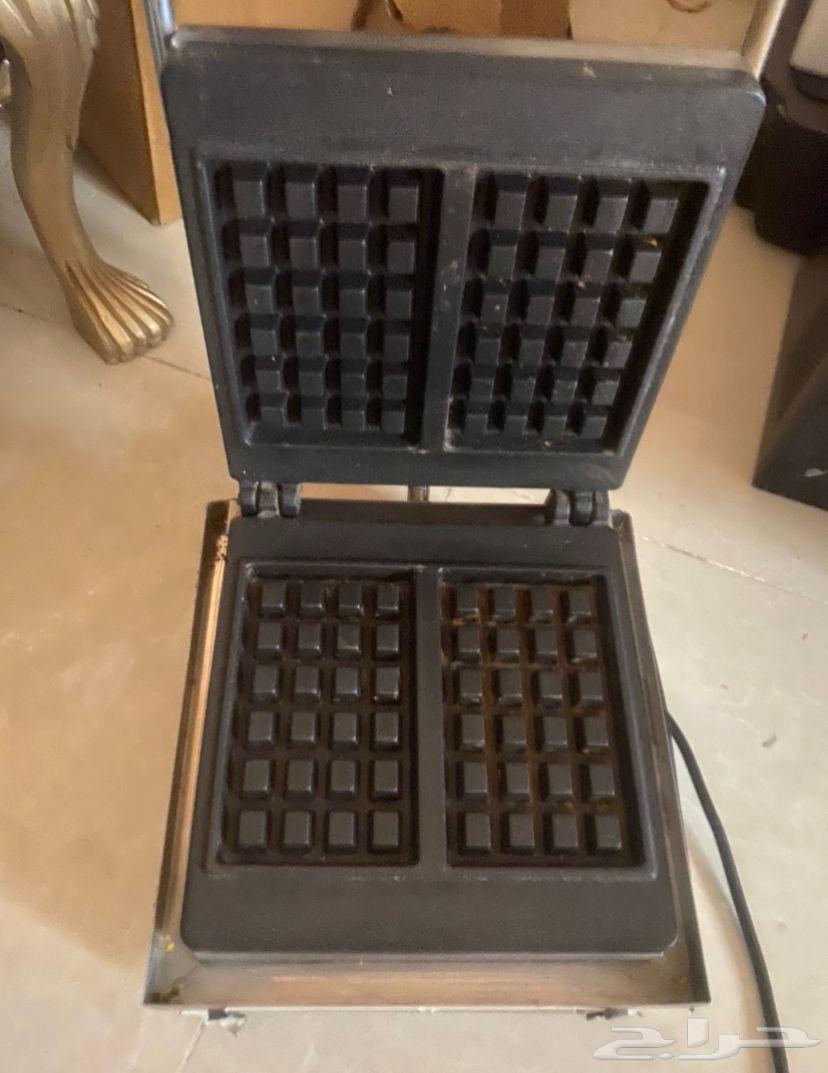 New waffle maker, never used64494126112771110