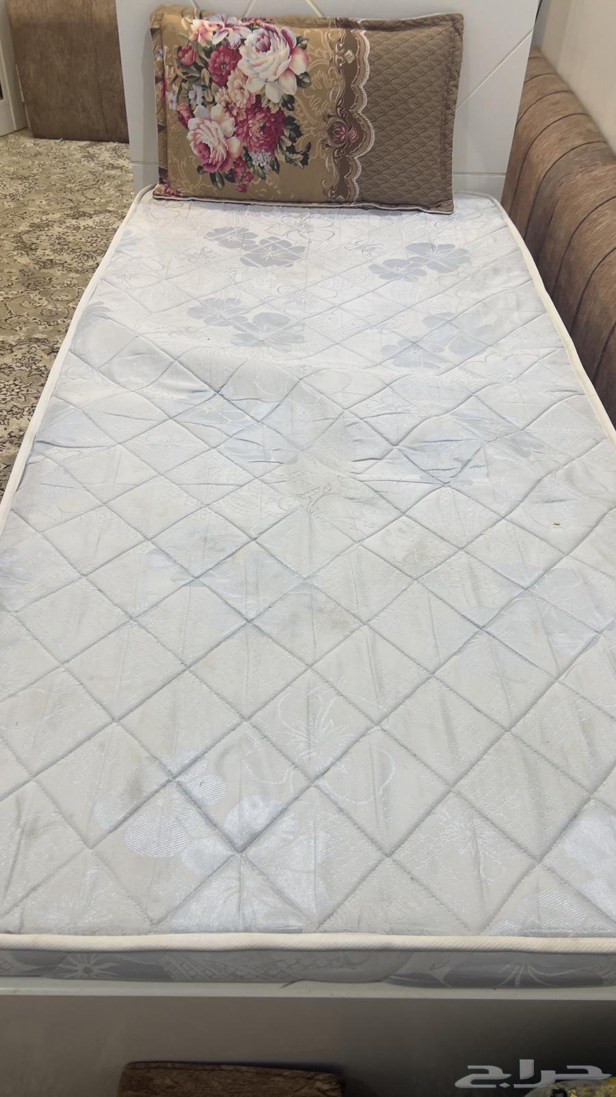 سرير للبيع64447096058498111