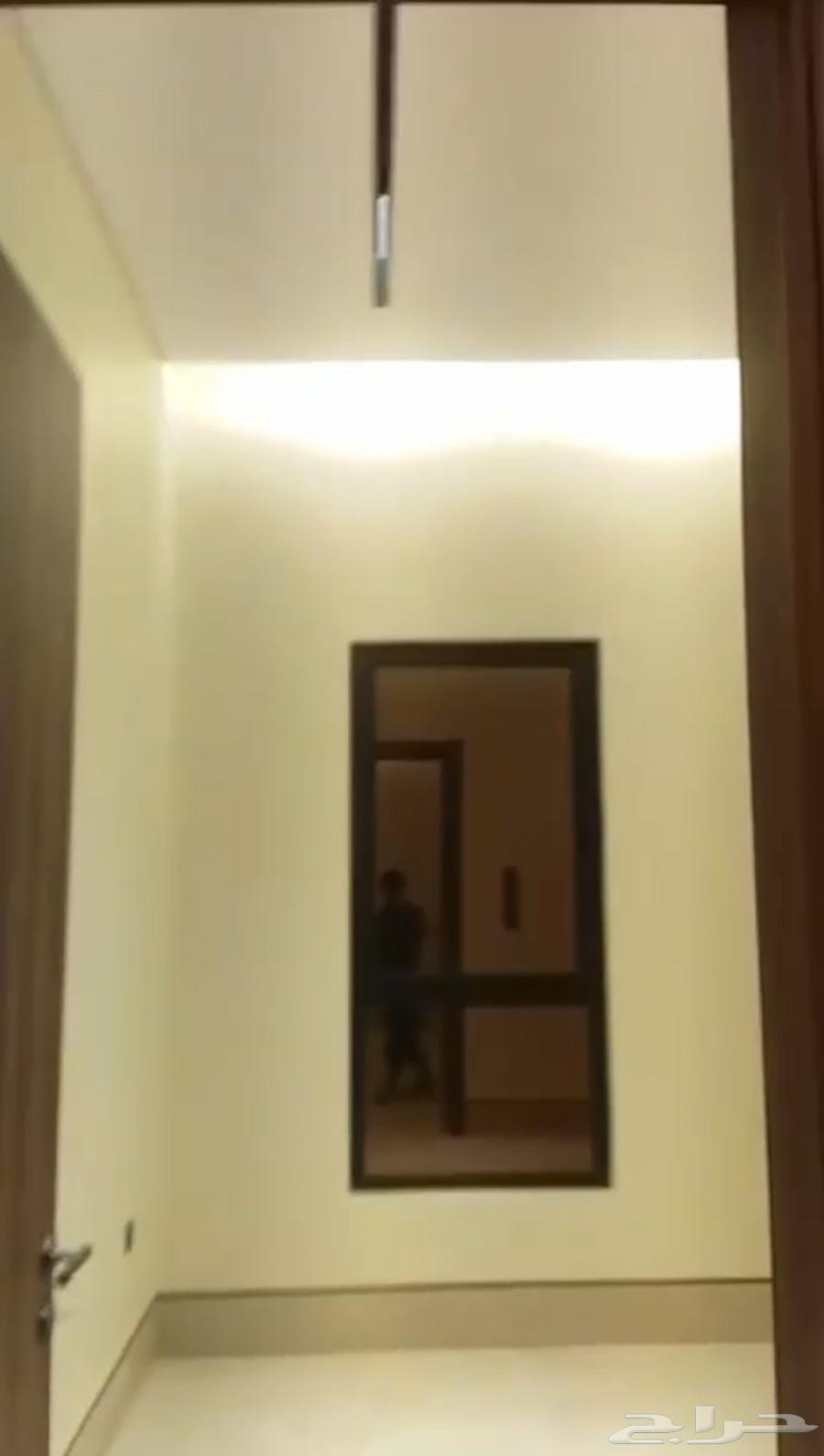 شقة فاخرة اول ساكن مخطط الرياض64158560163587112