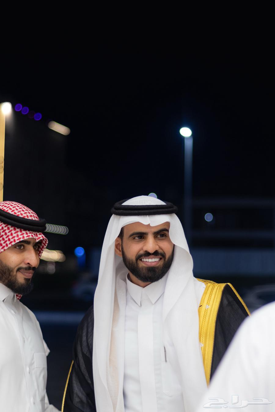 مصور زواجات و جميع المناسبات64198229932674110