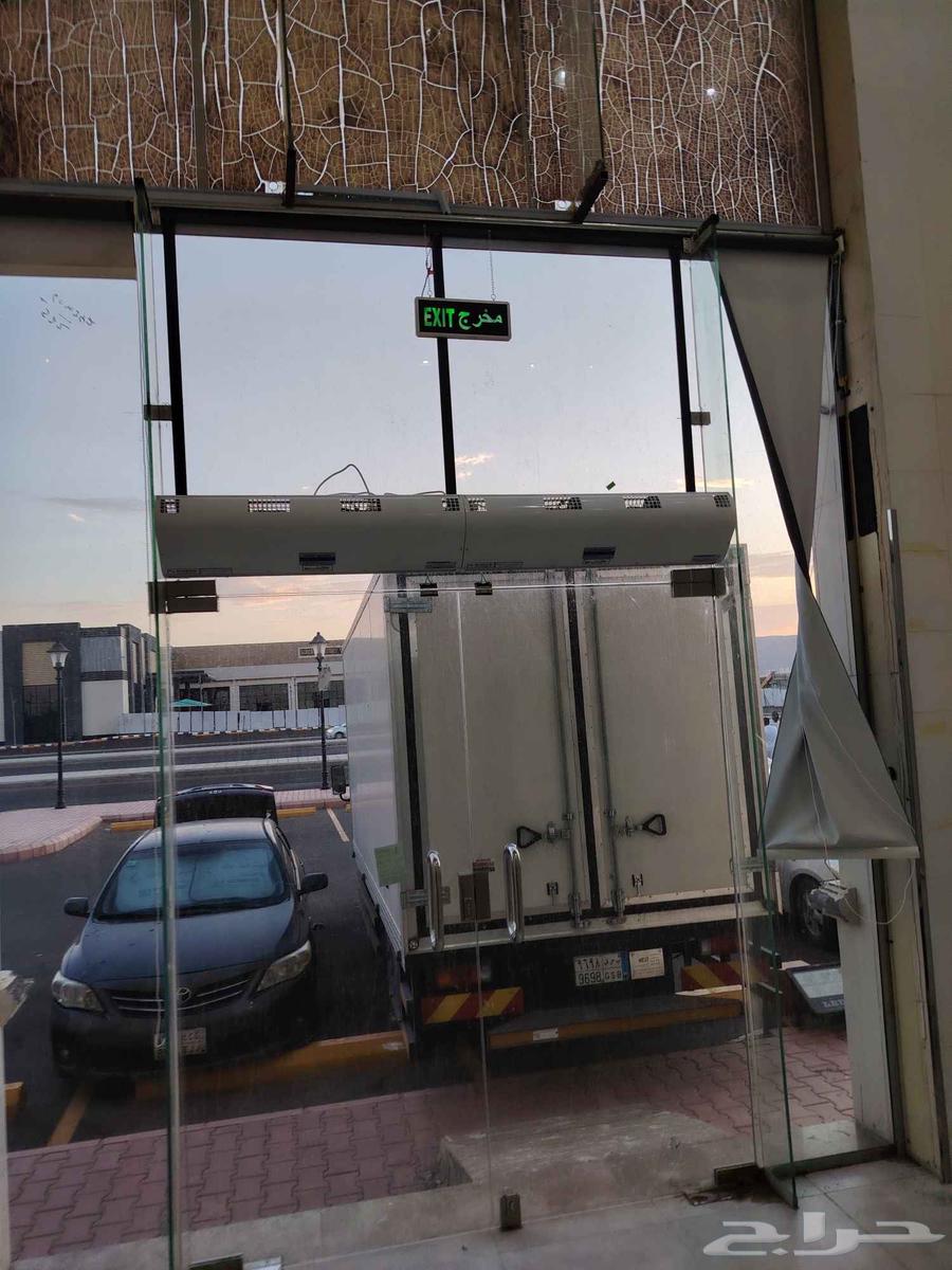 فني تركيب ستاير ستائر هوائية64198685804419111