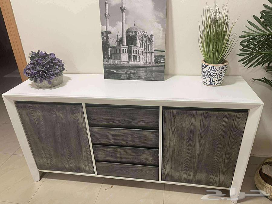 Modern American Billiard Table, Two Chairs, and Miscellaneous Items64619917707522113