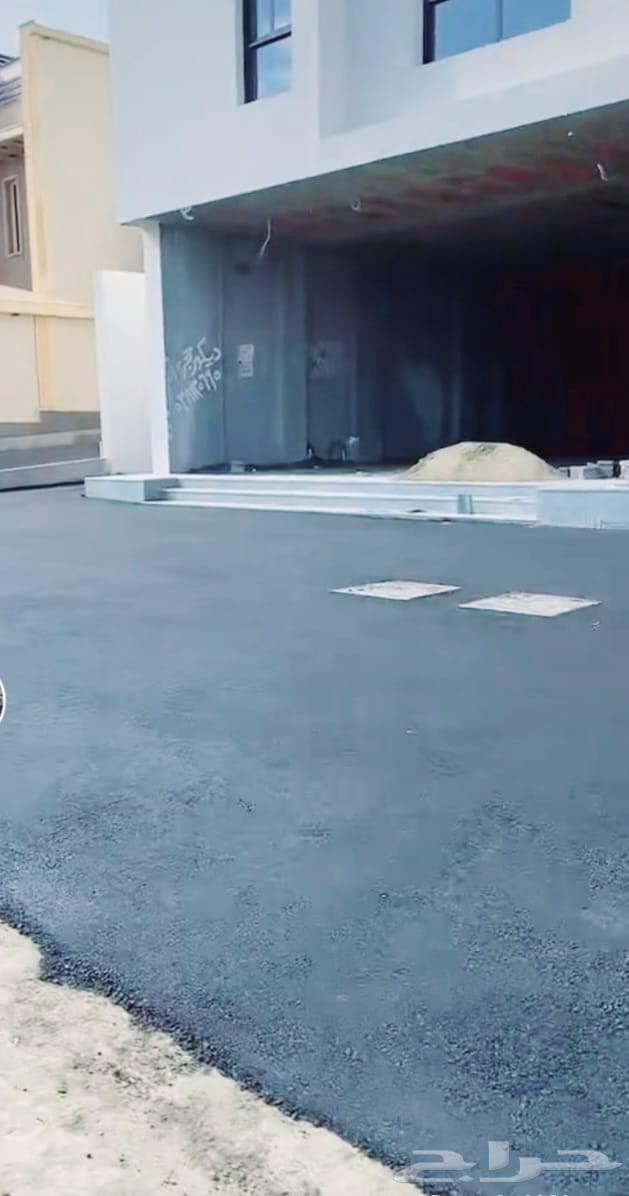 Asphalt contractor, asphalt chipped and shredded64198460726402111