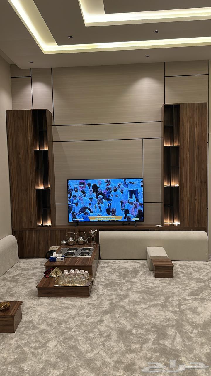 Implementing shipboard decorations as an alternative to marble and wood64198230322817114