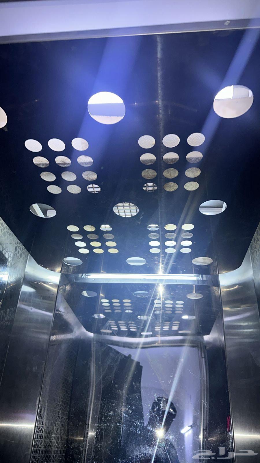 بيع وشراء المصاعد المستعمله64197385787907113