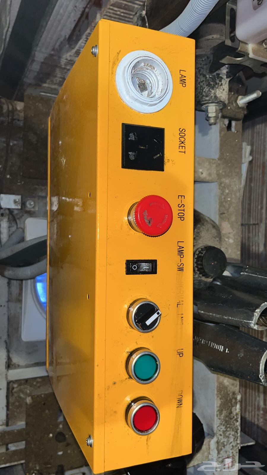 Elevator Maintenance and Upgrades64199560730370114