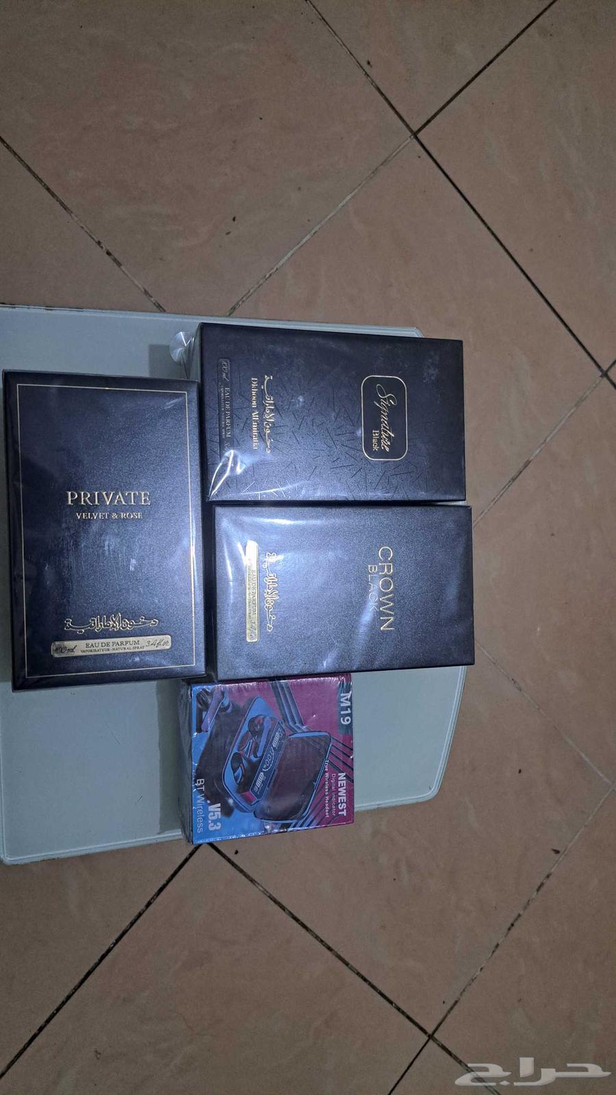 عندي عطور من دخون الإماراتية مع السماعه 150ريال64624695530626110