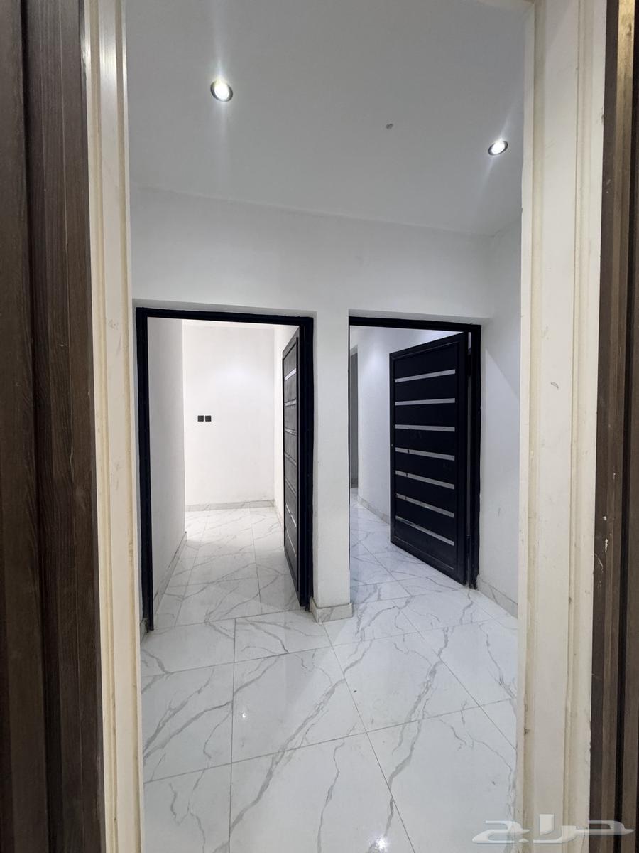Apartment for sale, second floor, elevator ready, starting from 350,000, Al Mahalah, Abha64159213559043113