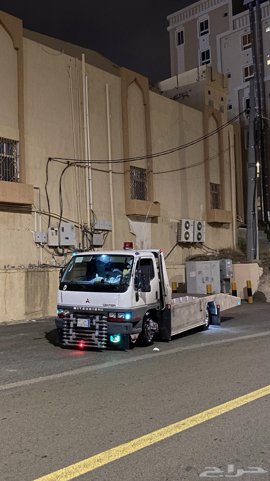 سطحه متواجد في بيشه64202123485699111