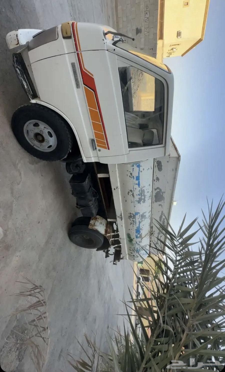 ابي سطحه طالعه من الرياض فاضيه لطايف64201898912897110