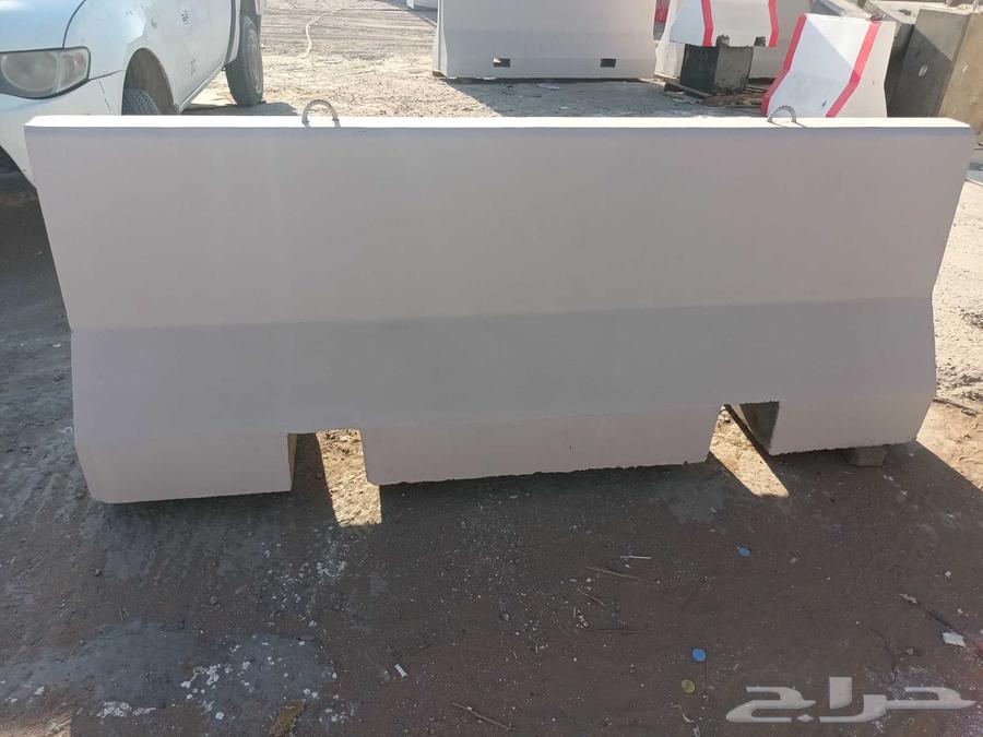 حواجز خرسانيه64202315173890111