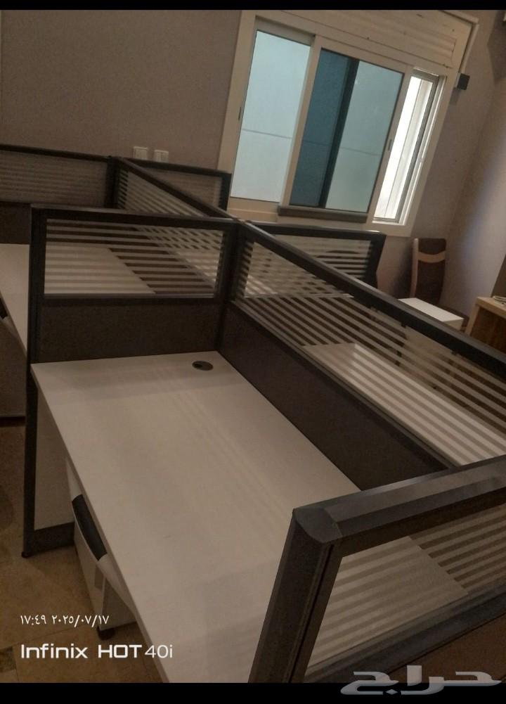 معلم تركيب ثاث مكاتب بجد64202525847811113