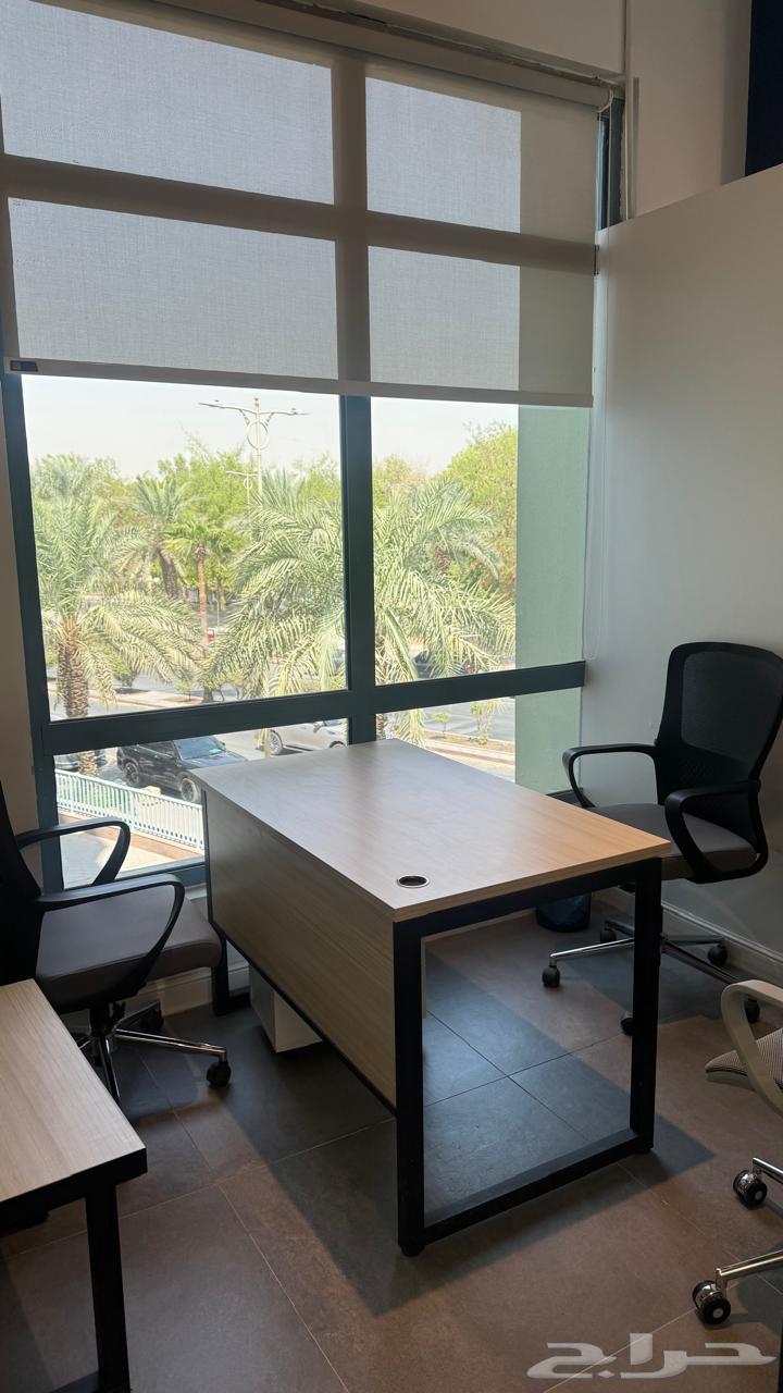 مكتب للإيجار