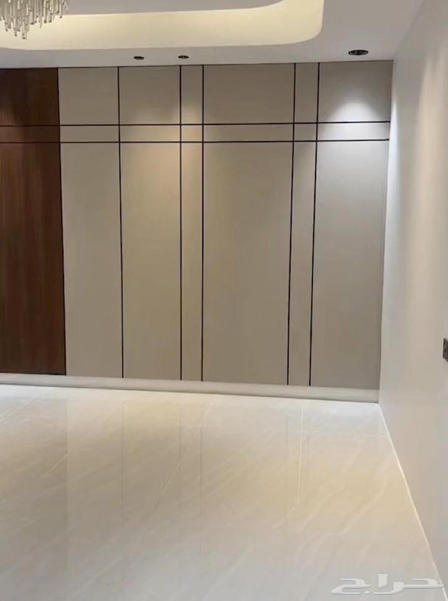 For all types of decorations and paints64542005966850111