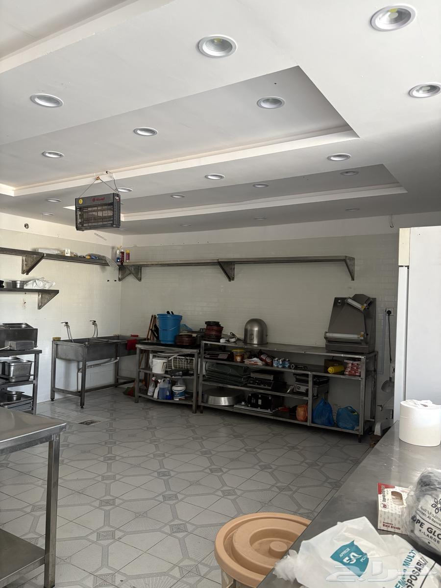 محل باغراضة لتقبيل او البيع64160909091715110