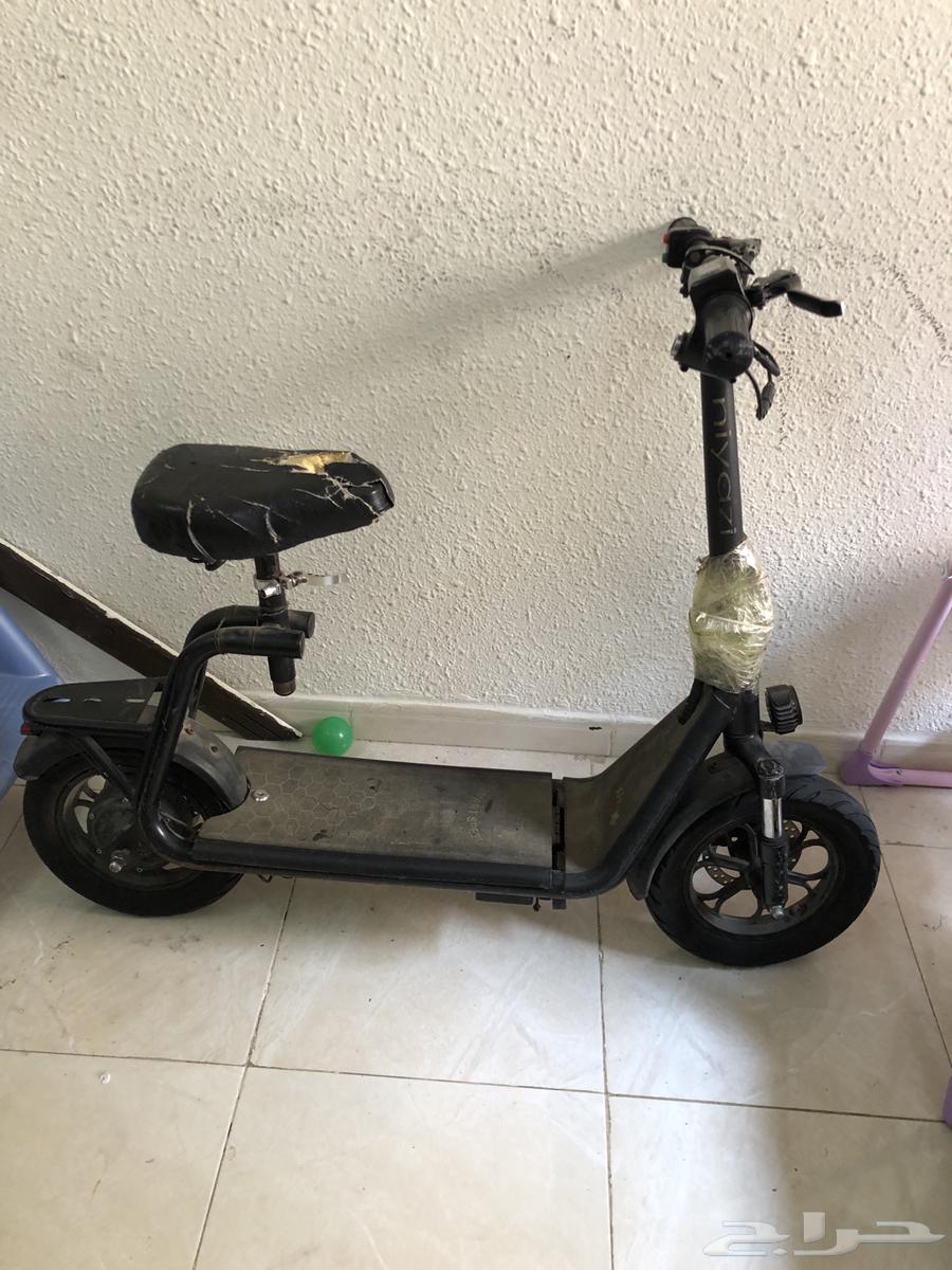 موجود مفتاحه وكل شي ناقصه دينمو وكتاوت64204350633857111