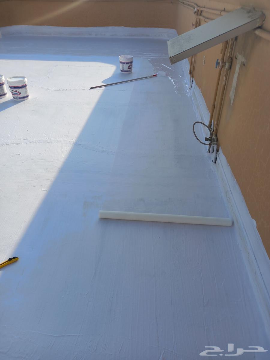 Installation of roof insulation to prevent rainwater leakage64205338474754111