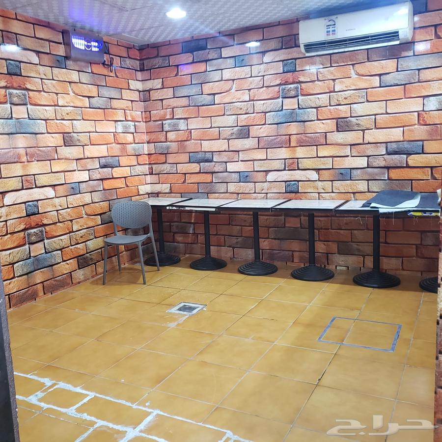 A ready-to-kiss restaurant, fully equipped, operational, and in a prime location64160909362051113