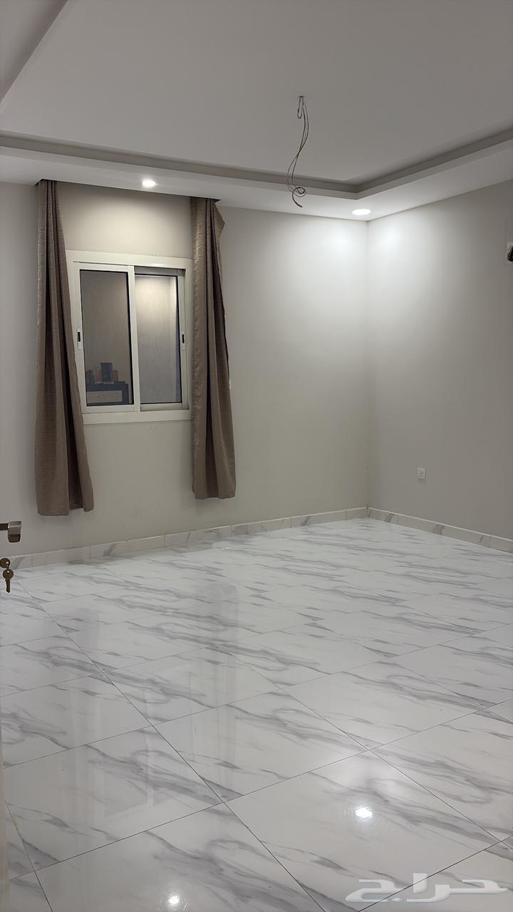 شقة فاخرة ثلاث غرف وصالتين الريان64161166819329113