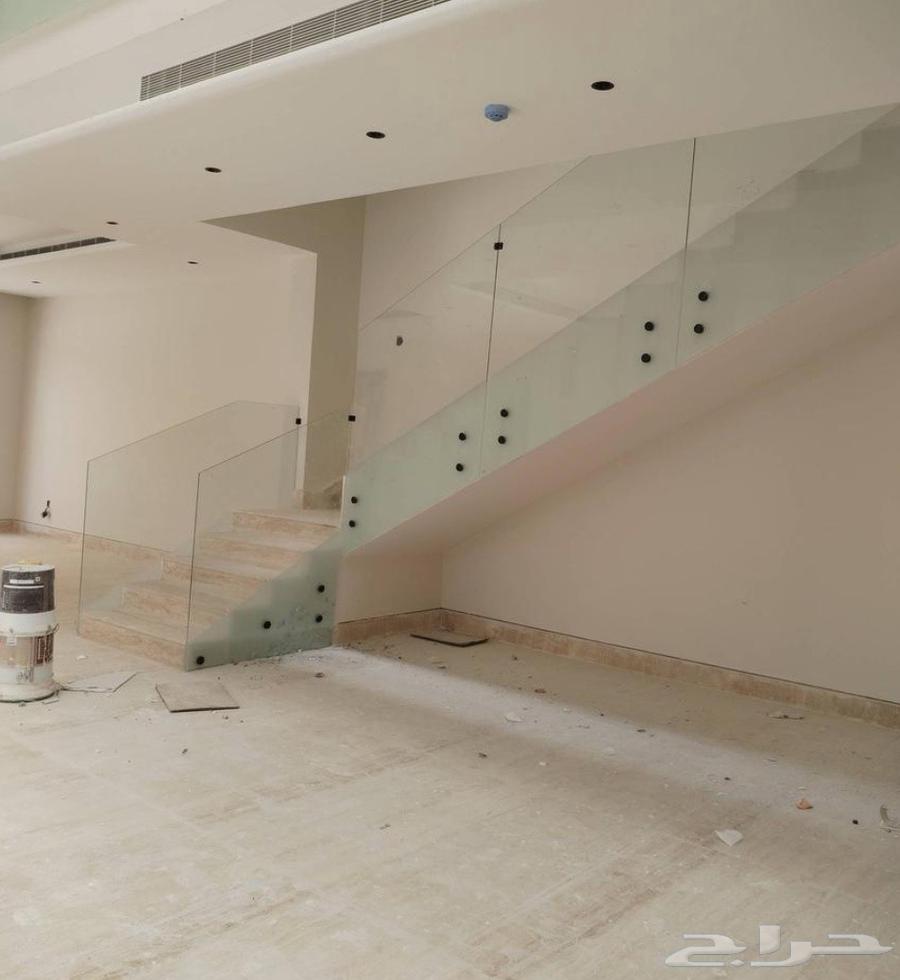 Secret glass and office partitions with tinting stickers64203596432770112