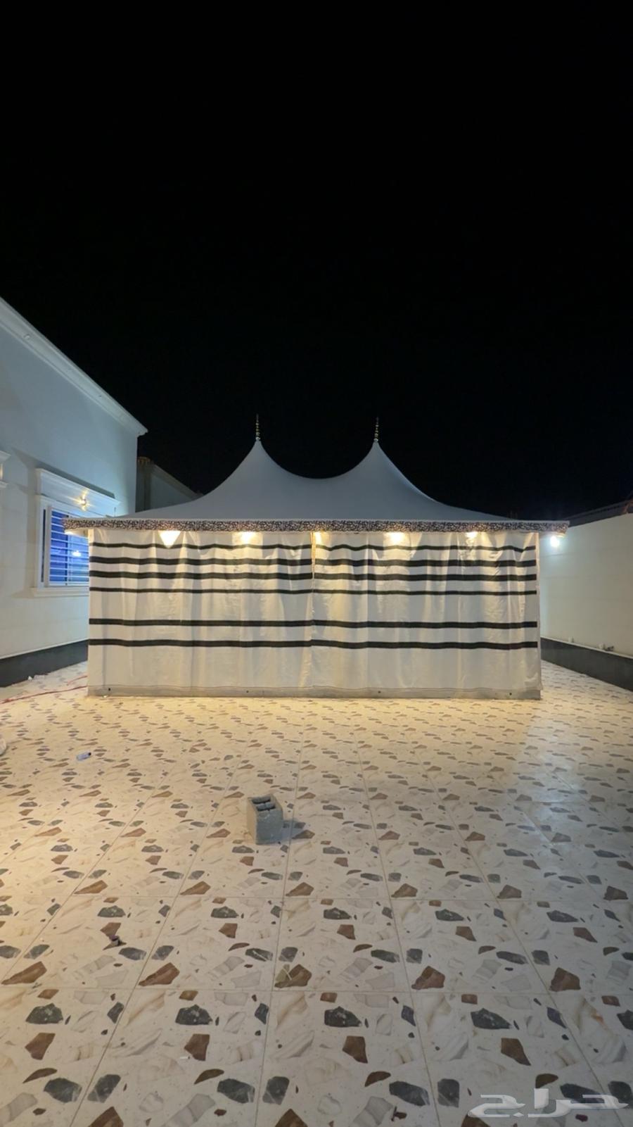 خيام الصقور الملكية64205788754819110