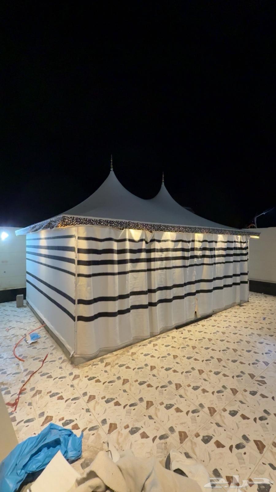 خيام الصقور الملكية64205788754819112