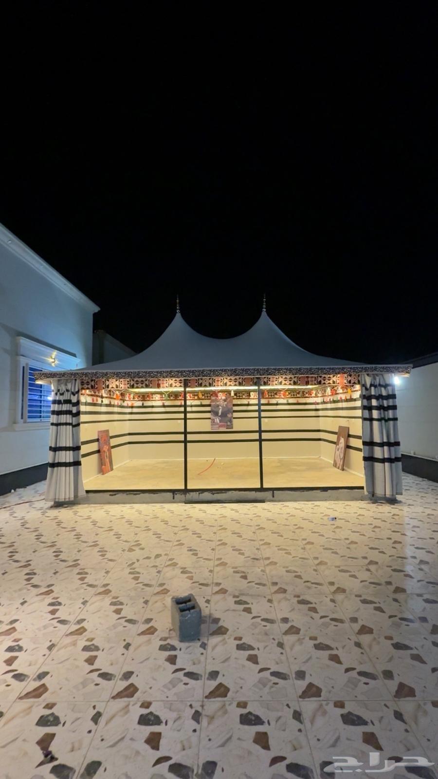 خيام الصقور الملكية64205788754819113