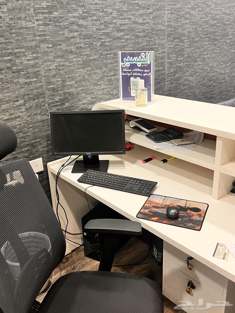 مكتب للاجار او التقبيل الحمراء64170428263555111