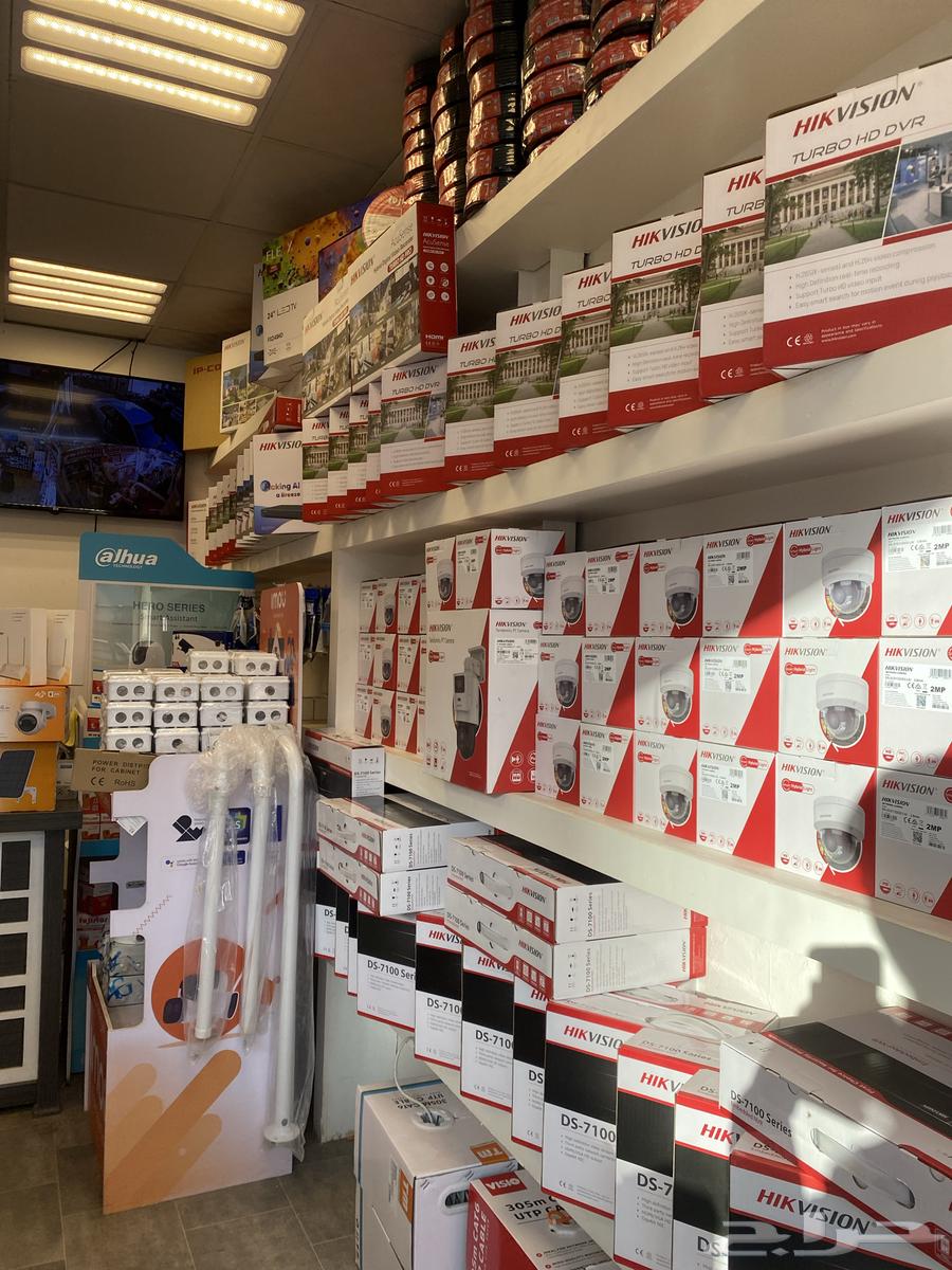 محل كاميرات مراقبة بالمدينة مع فريق تركيب فنيين مختصين64216461262465114