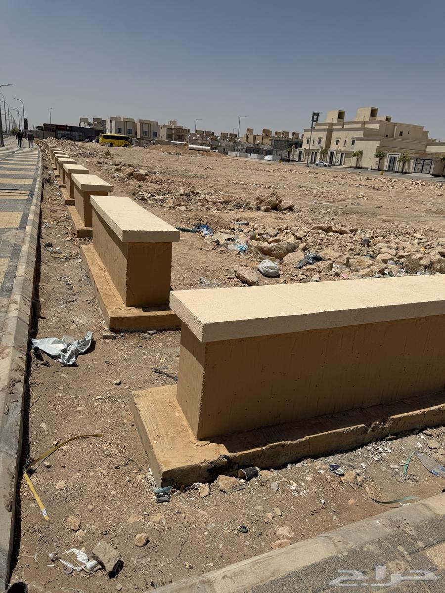 Fencing vacant lands and projects64206647612547110