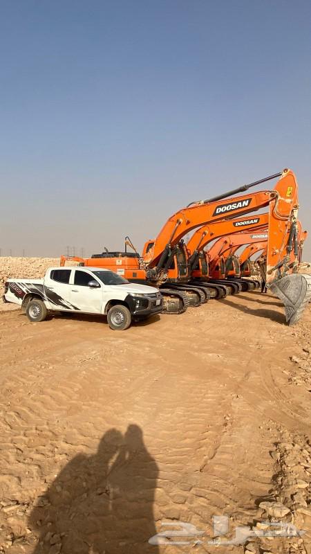 Excavator, loader and bulldozer daily cutting service64224603655681112