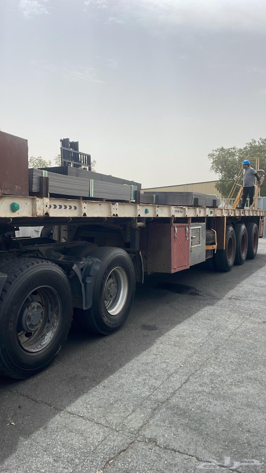 تريلة سطحة شاحنة متواجدة بجدة64208361287427111